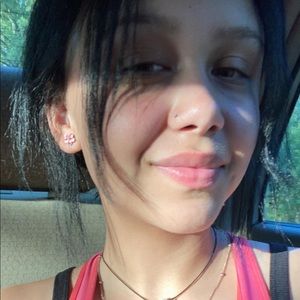 Meet your Posher, Keely